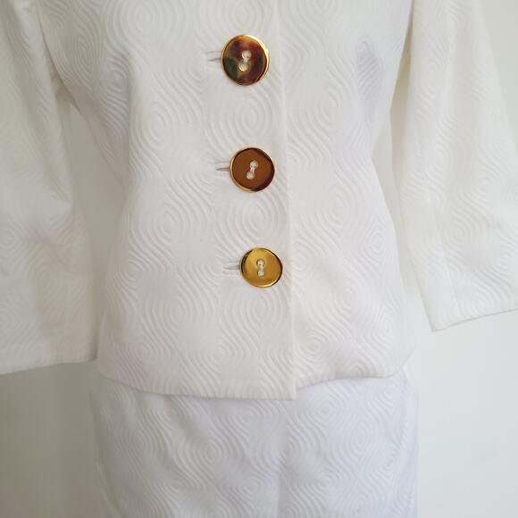 Milly of New York White Skirt Suit Mod 60s Retro Bridal Gold Chain Women 2/4 - Picture 5 of 16
